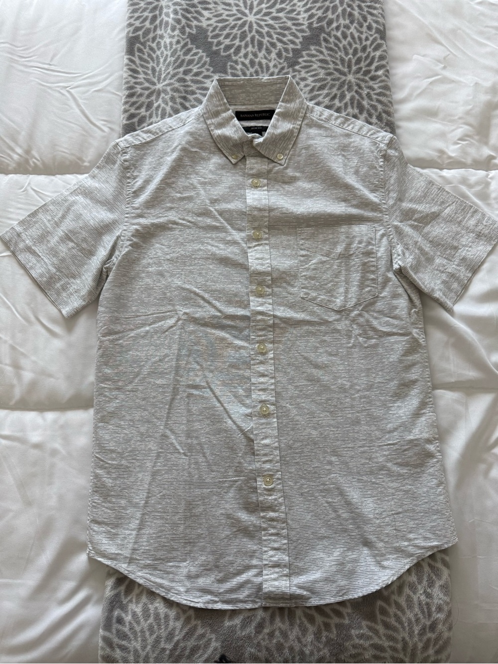 Banana Republic Slim Fit Button Down - XS